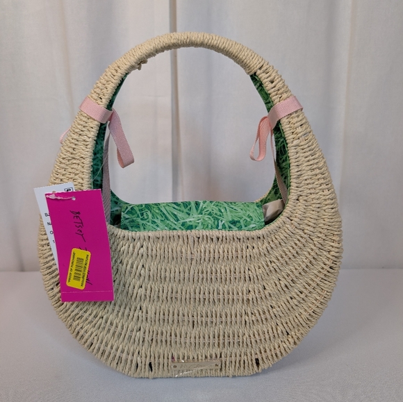 Betsey Johnson On The Hunt Wicker Easter Basket Bag With Bunny - Picture 4 of 8